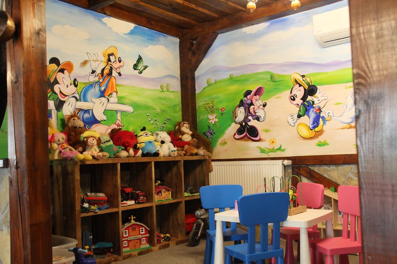 Penzion Furman U Hoffera Vráble Extérieur photo
